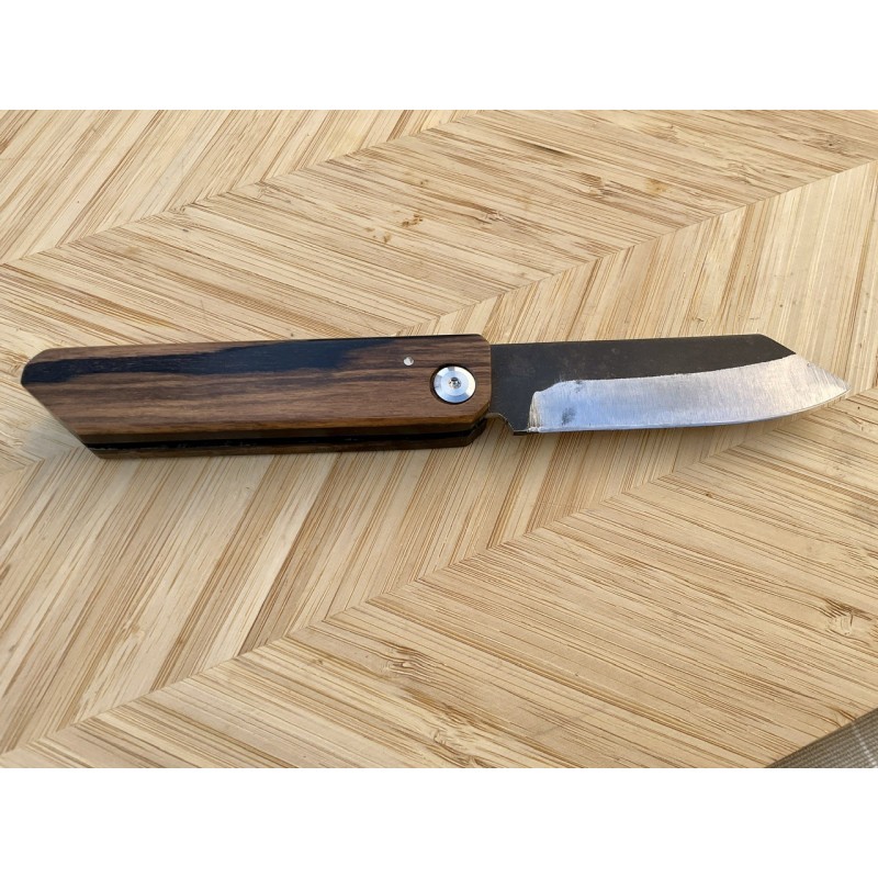 Couteaux Parcevaux, des couteaux du quotidien. Belupapa