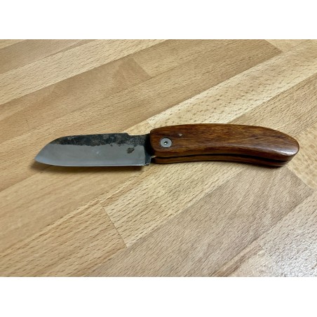 Couteaux Parcevaux, des couteaux du quotidien. Belupapa
